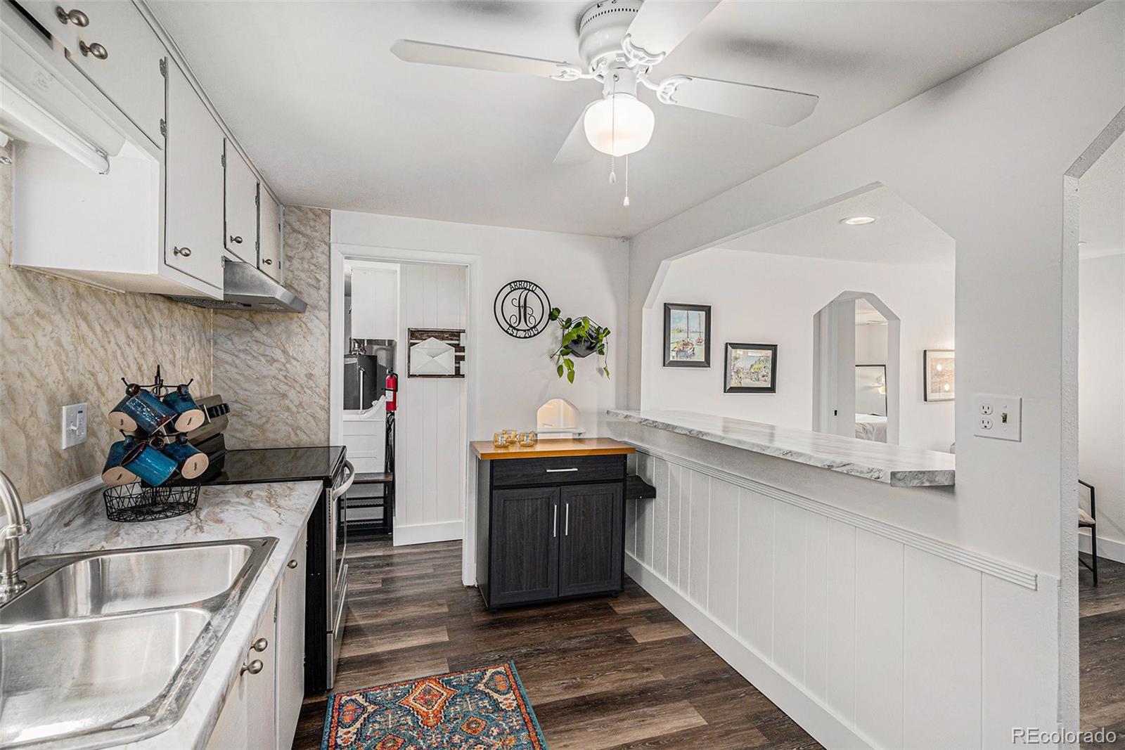 MLS Image #10 for 1293 s perry street,denver, Colorado