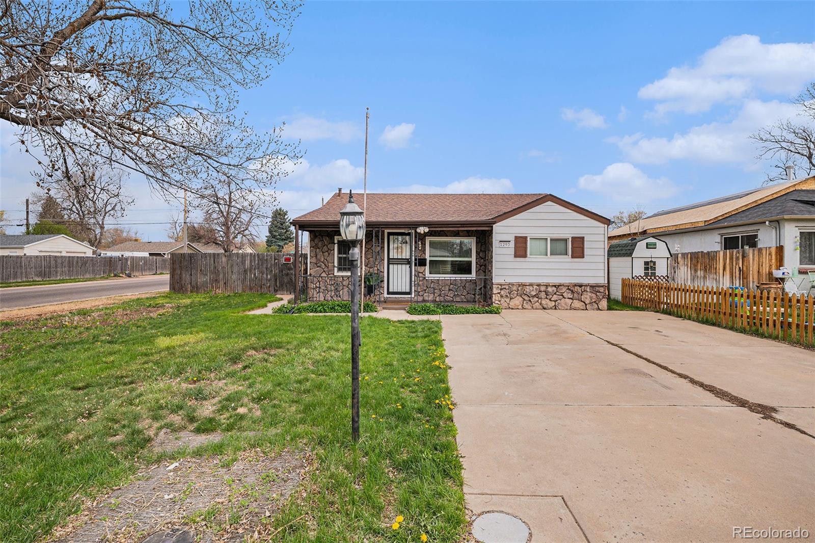 MLS Image #24 for 1293 s perry street,denver, Colorado