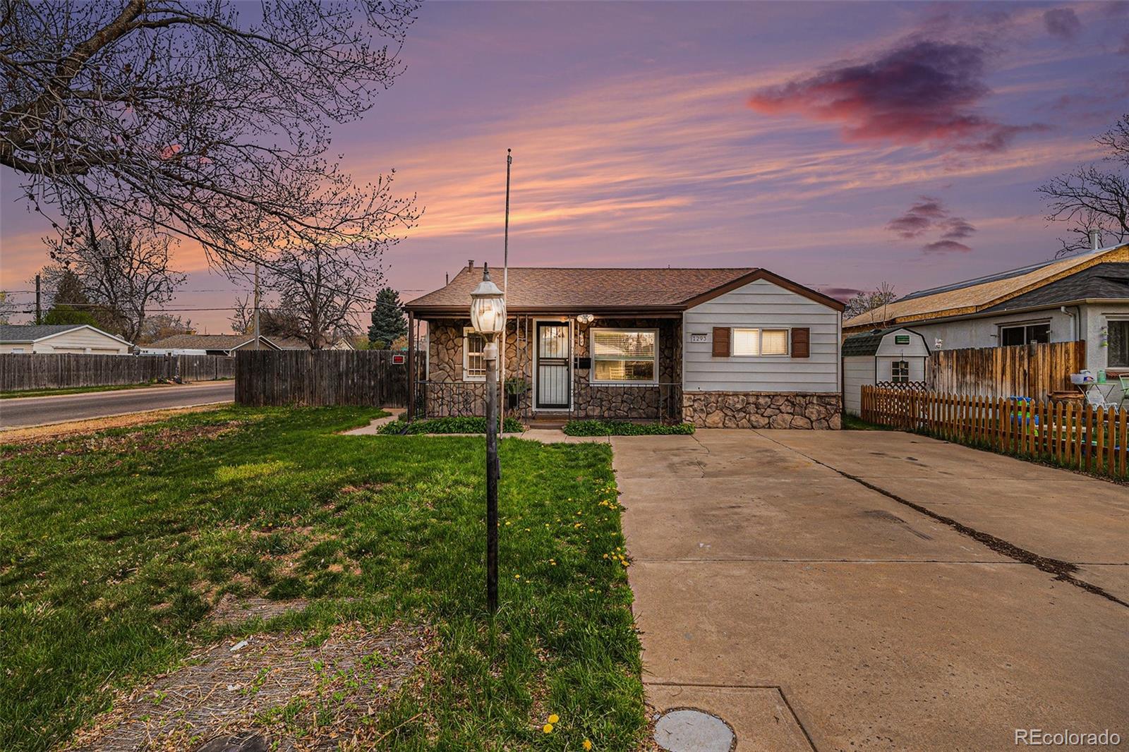 MLS Image #27 for 1293 s perry street,denver, Colorado