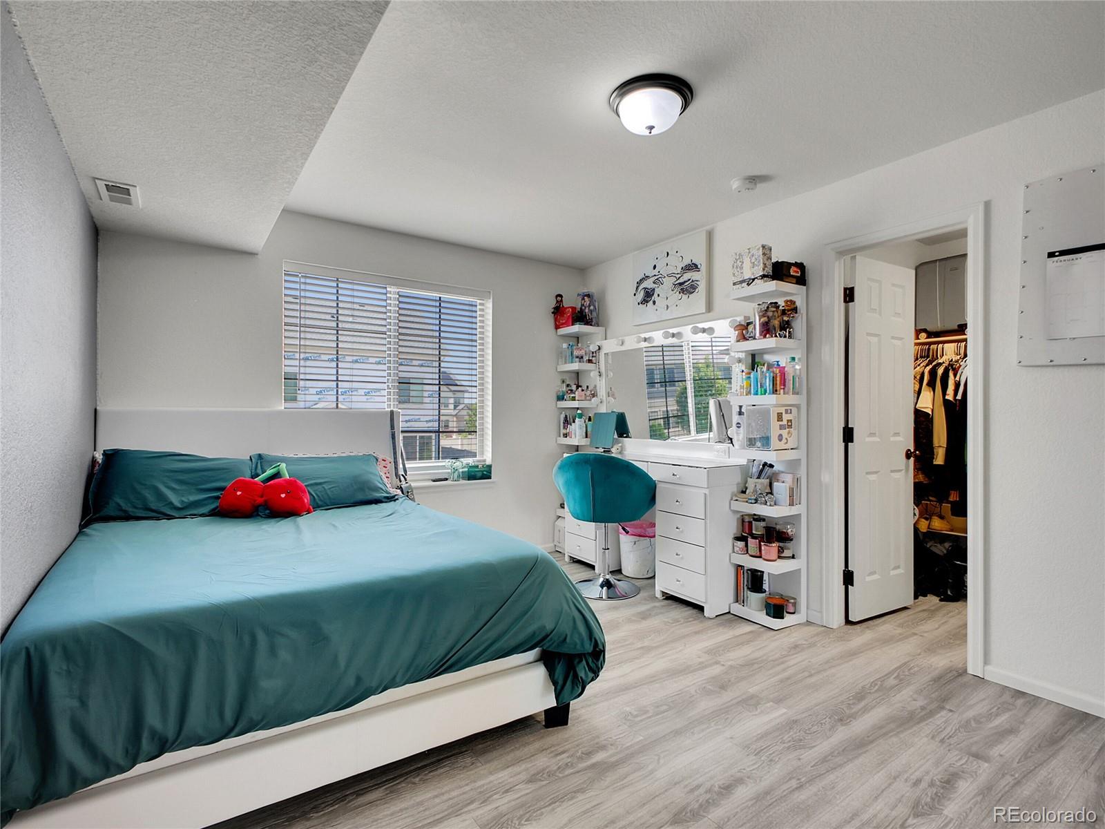 MLS Image #17 for 19155  robins drive,denver, Colorado