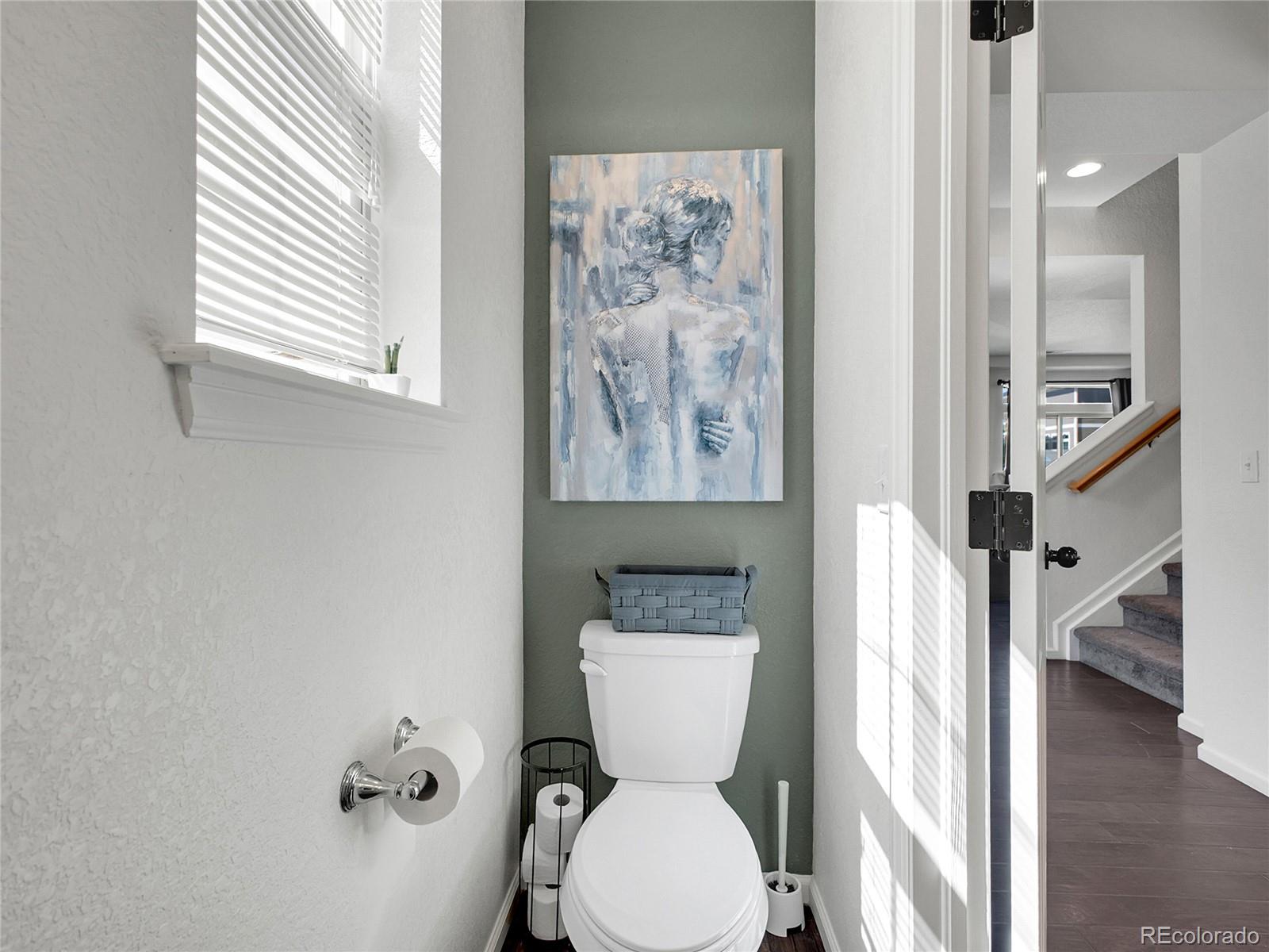 MLS Image #4 for 19155  robins drive,denver, Colorado