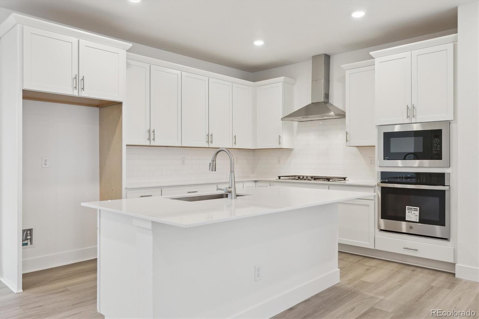 MLS Image #5 for 8229  butte creek street,littleton, Colorado
