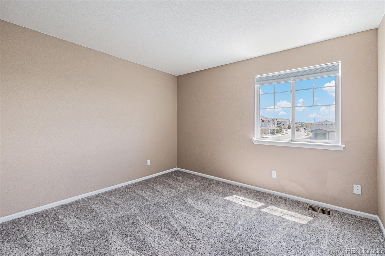 MLS Image #14 for 10506  akron street,commerce city, Colorado