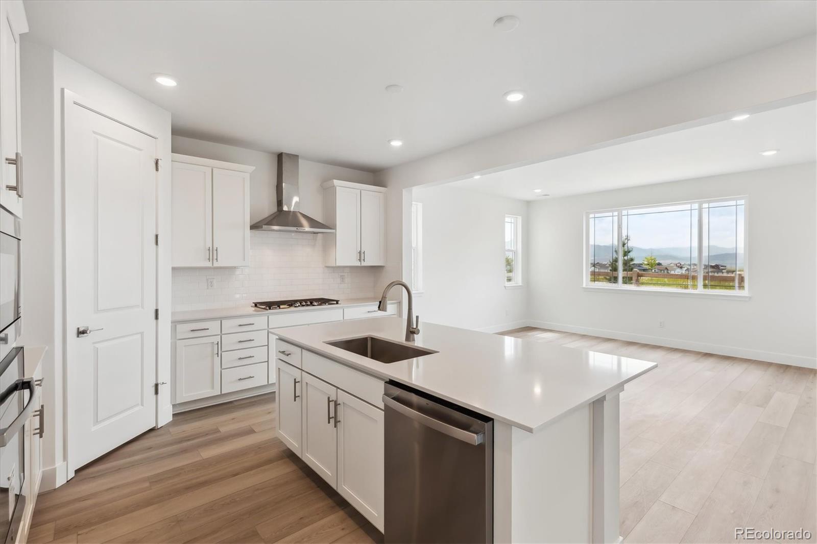 MLS Image #5 for 8245  butte creek street,littleton, Colorado