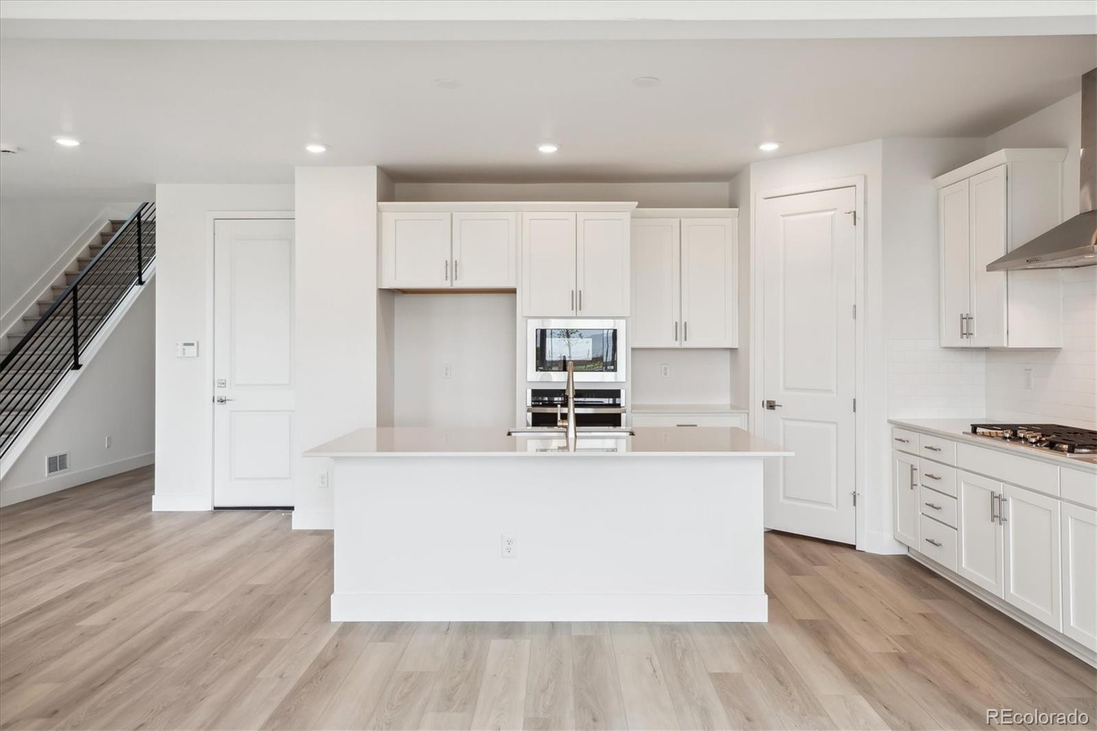 MLS Image #6 for 8245  butte creek street,littleton, Colorado