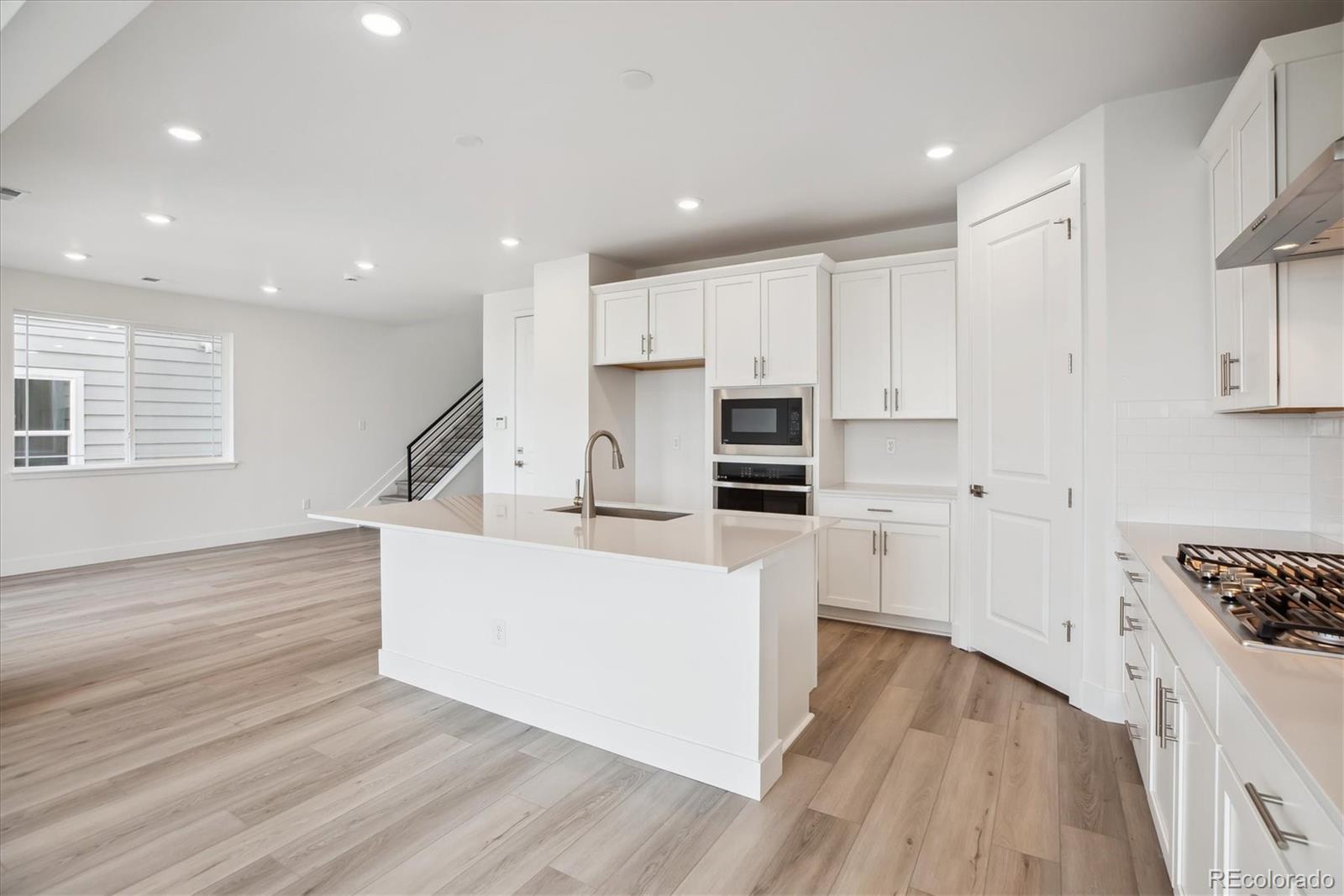 MLS Image #9 for 8245  butte creek street,littleton, Colorado