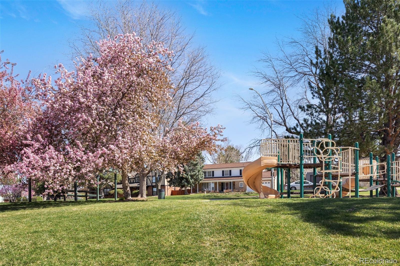 MLS Image #38 for 8206 e lehigh avenue,denver, Colorado