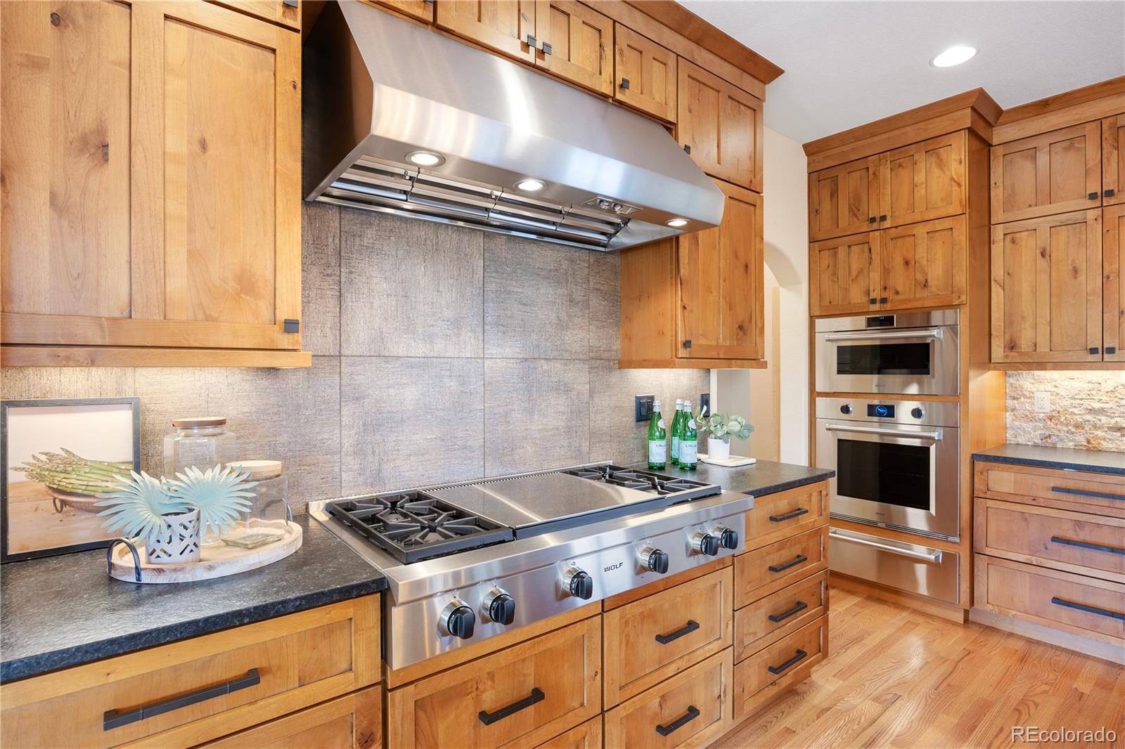MLS Image #8 for 913  alkire court,golden, Colorado