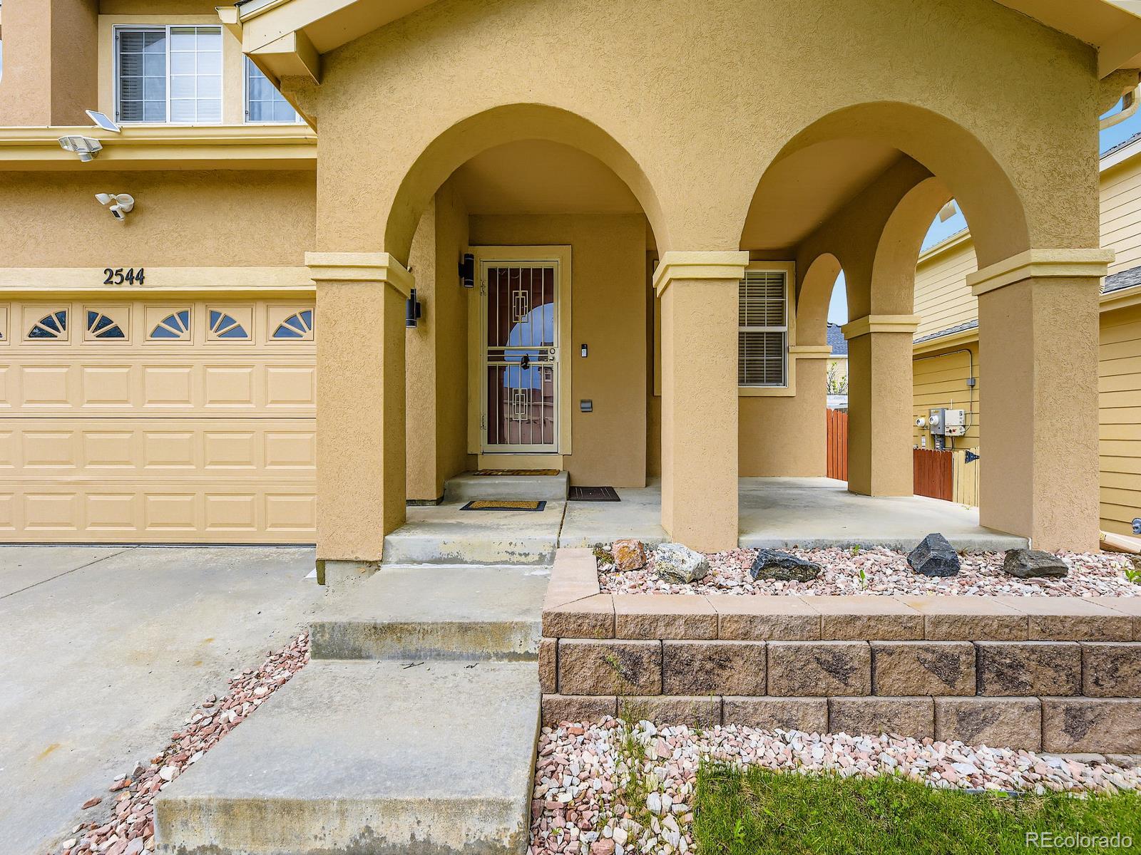 MLS Image #2 for 2544 s fundy circle,aurora, Colorado