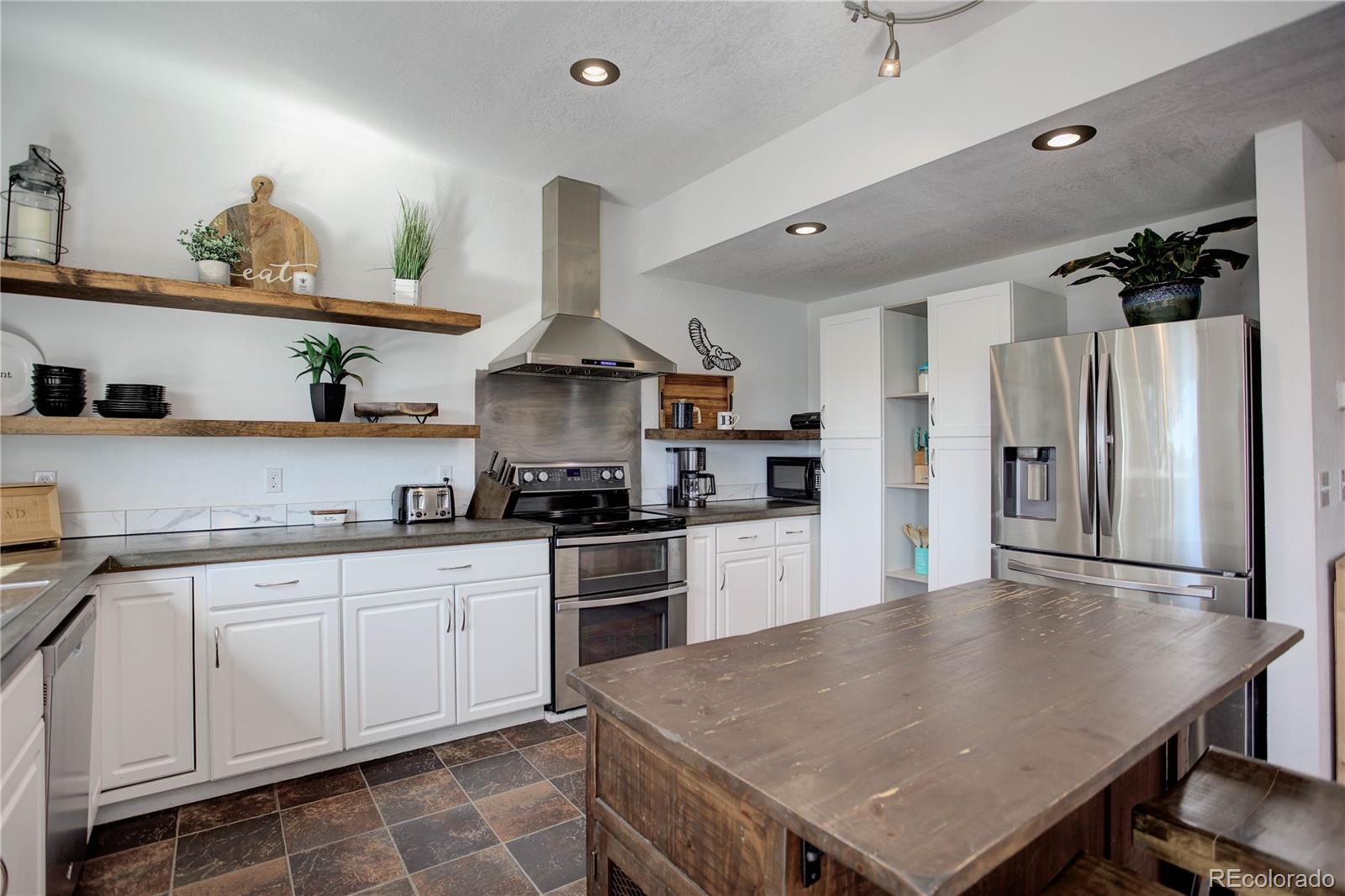 MLS Image #11 for 777  deerview drive,florissant, Colorado