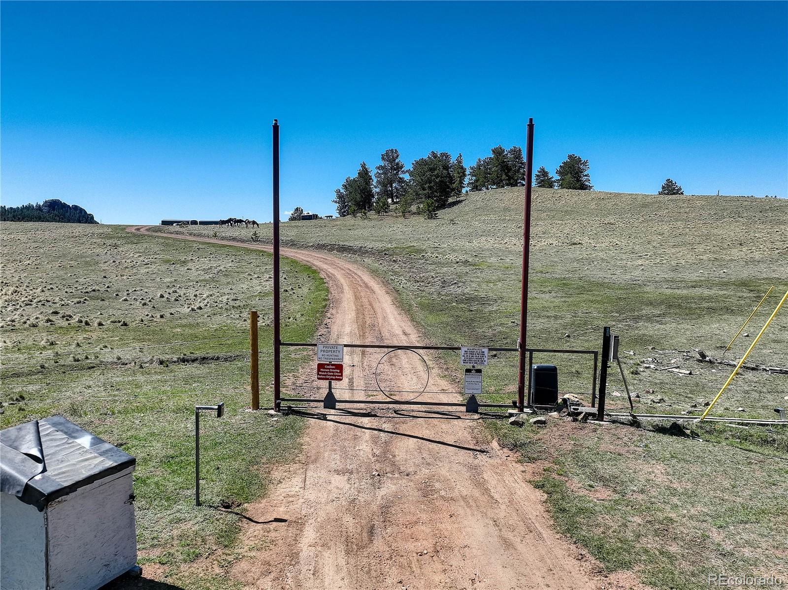 MLS Image #4 for 777  deerview drive,florissant, Colorado