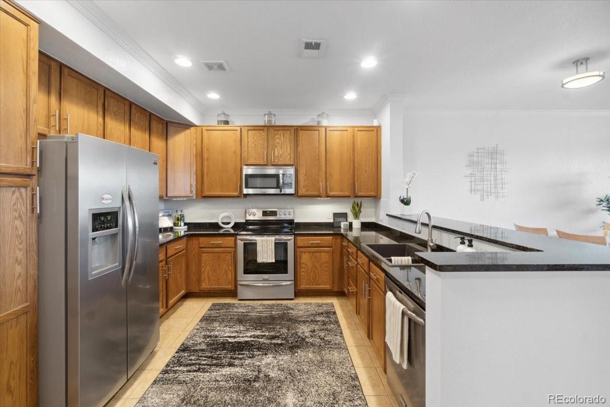 MLS Image #6 for 1761 s buchanan circle,aurora, Colorado