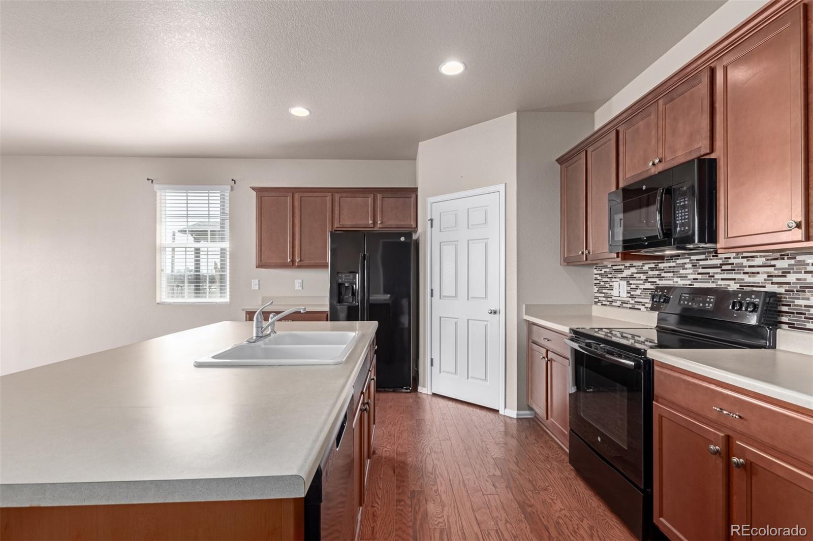 MLS Image #12 for 10266  stagecoach avenue,firestone, Colorado