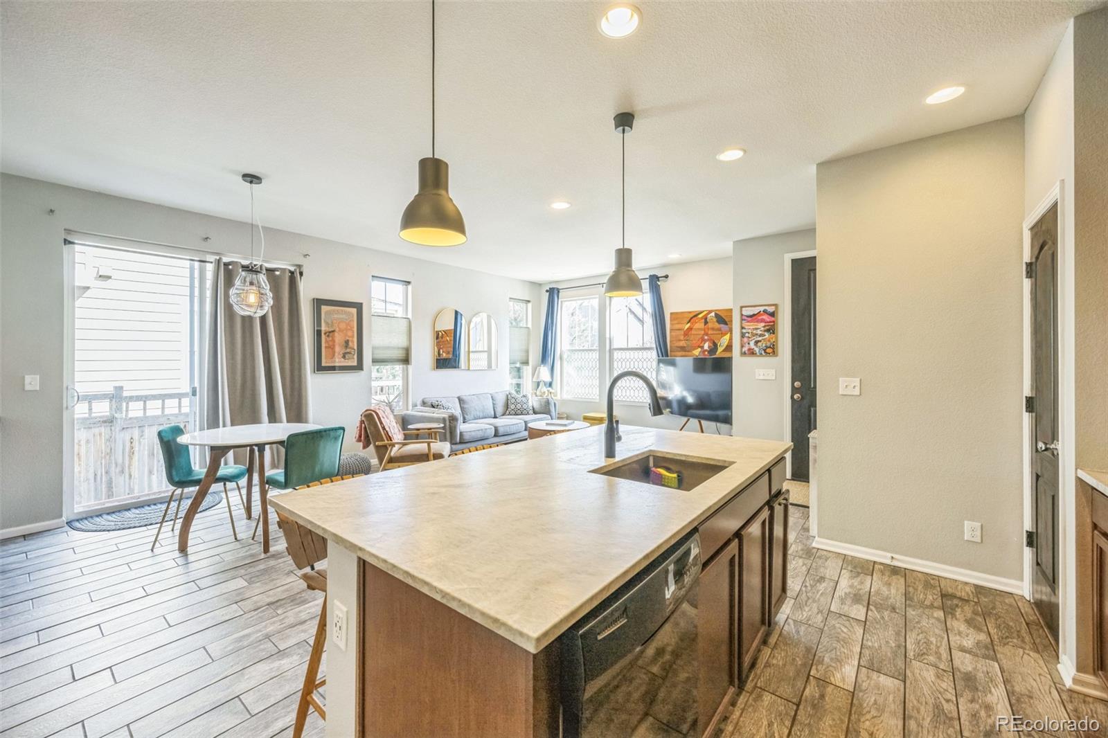 MLS Image #9 for 11425 e 26th avenue ,denver, Colorado