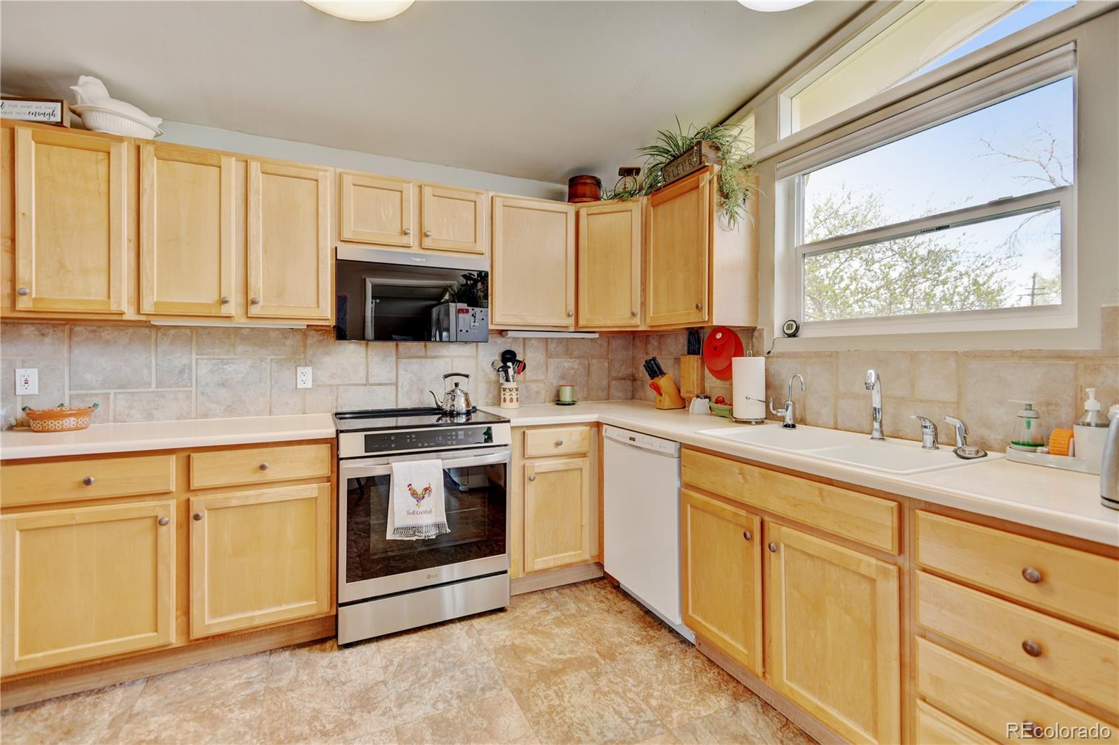 MLS Image #10 for 345  central avenue,brighton, Colorado