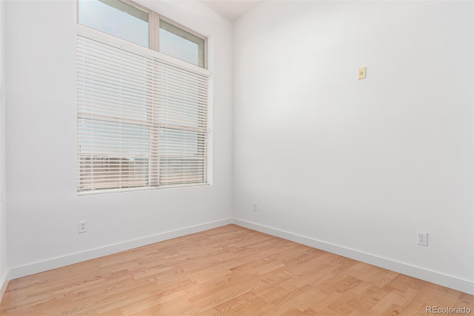 MLS Image #16 for 7700 e 29th avenue,denver, Colorado