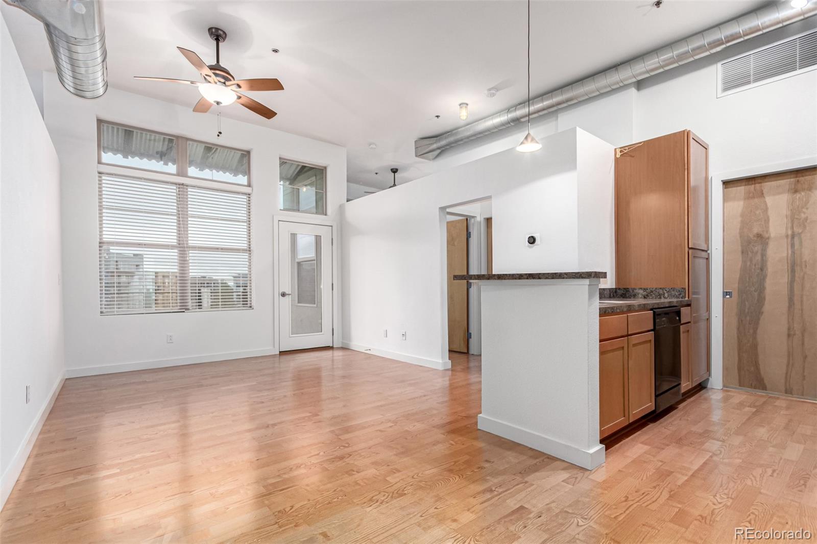 MLS Image #4 for 7700 e 29th avenue,denver, Colorado