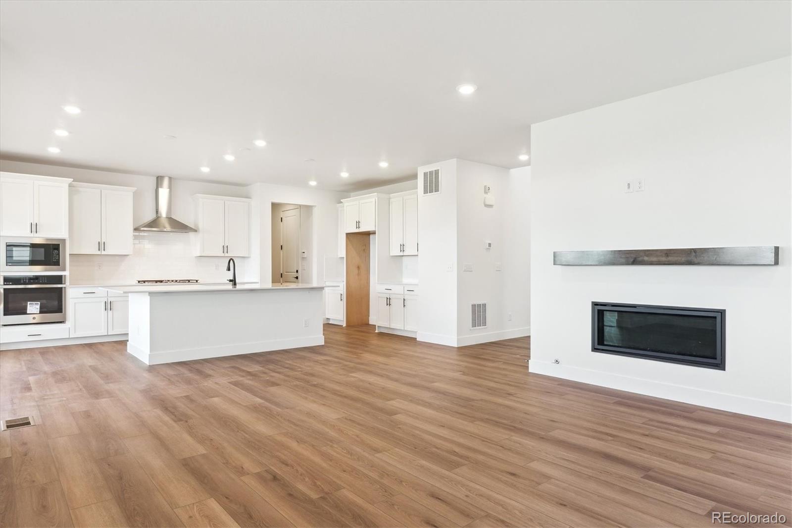 MLS Image #5 for 8346  cokedale circle,littleton, Colorado