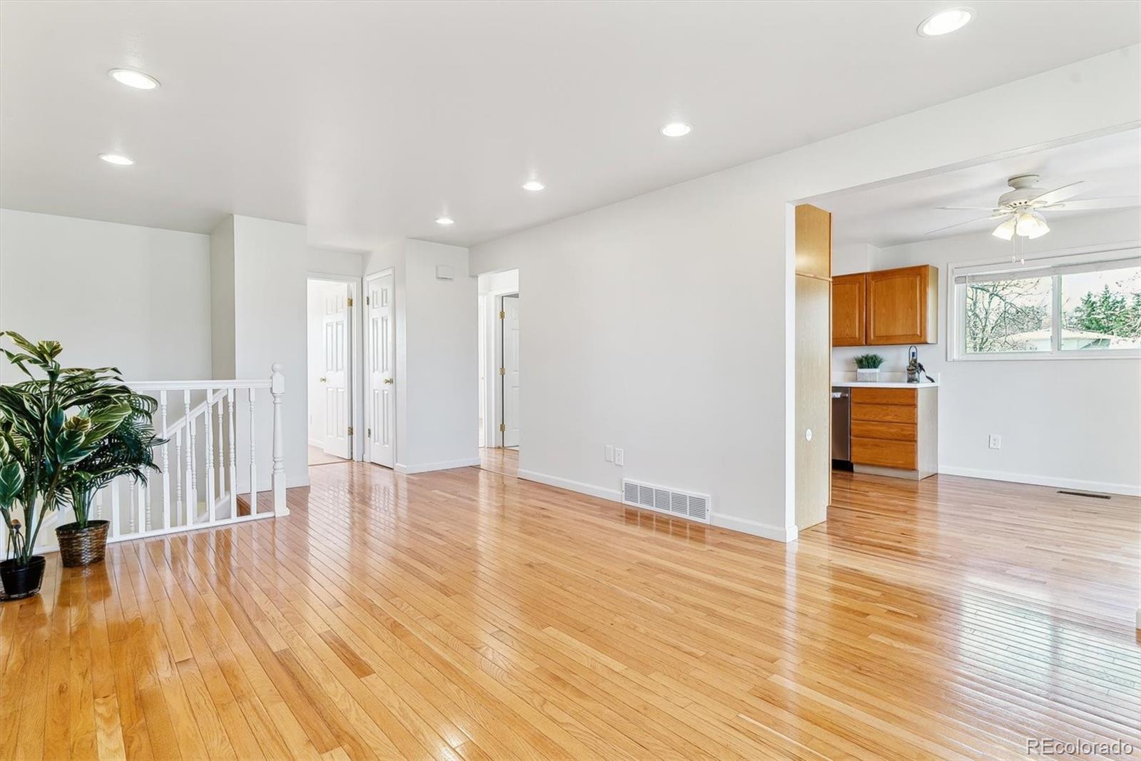 MLS Image #3 for 7158 w roxbury avenue,littleton, Colorado