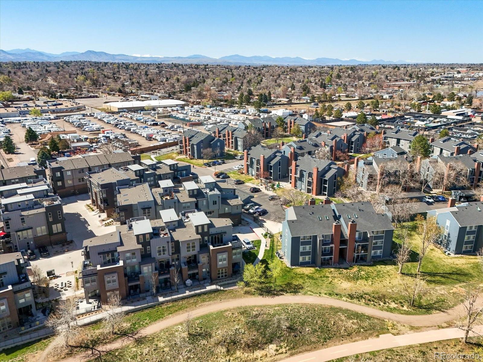 MLS Image #42 for 5004 s platte river parkway,littleton, Colorado