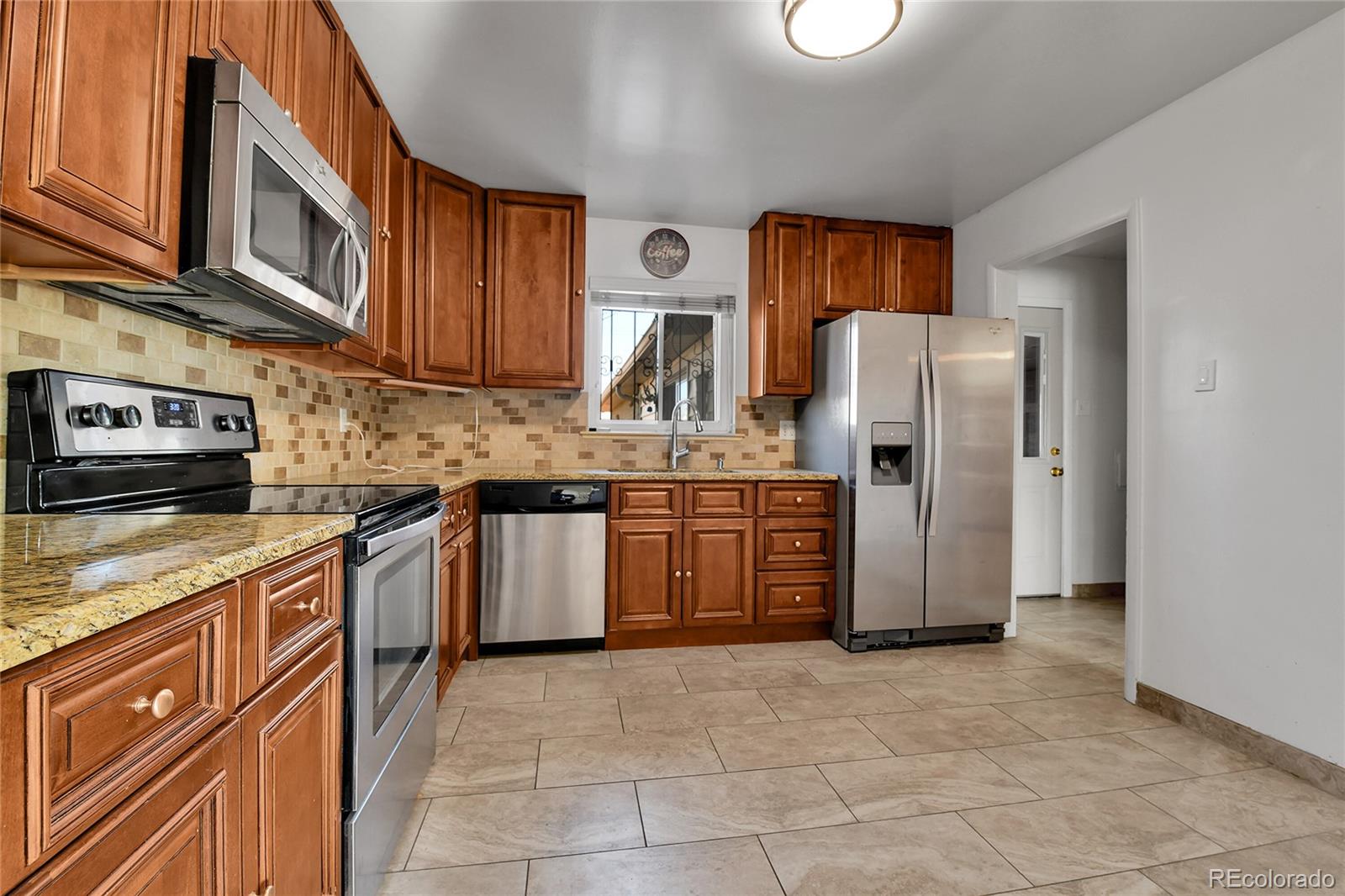 MLS Image #7 for 2488 s zurich court,denver, Colorado