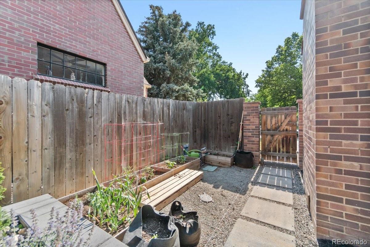 MLS Image #38 for 1418  glencoe street,denver, Colorado