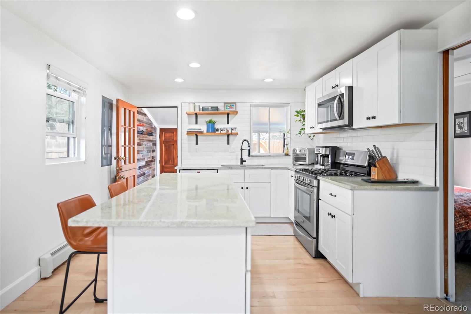 MLS Image #5 for 3521 w 40th avenue,denver, Colorado