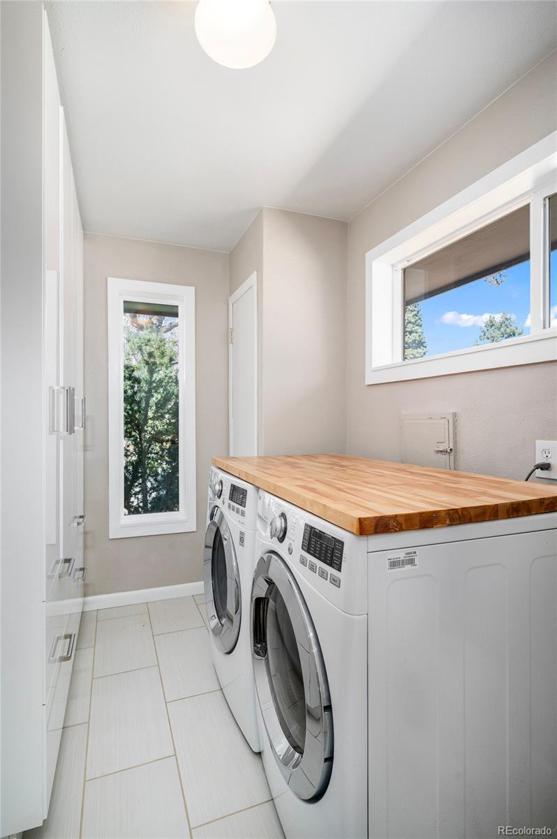 MLS Image #11 for 354 s niagara street,denver, Colorado