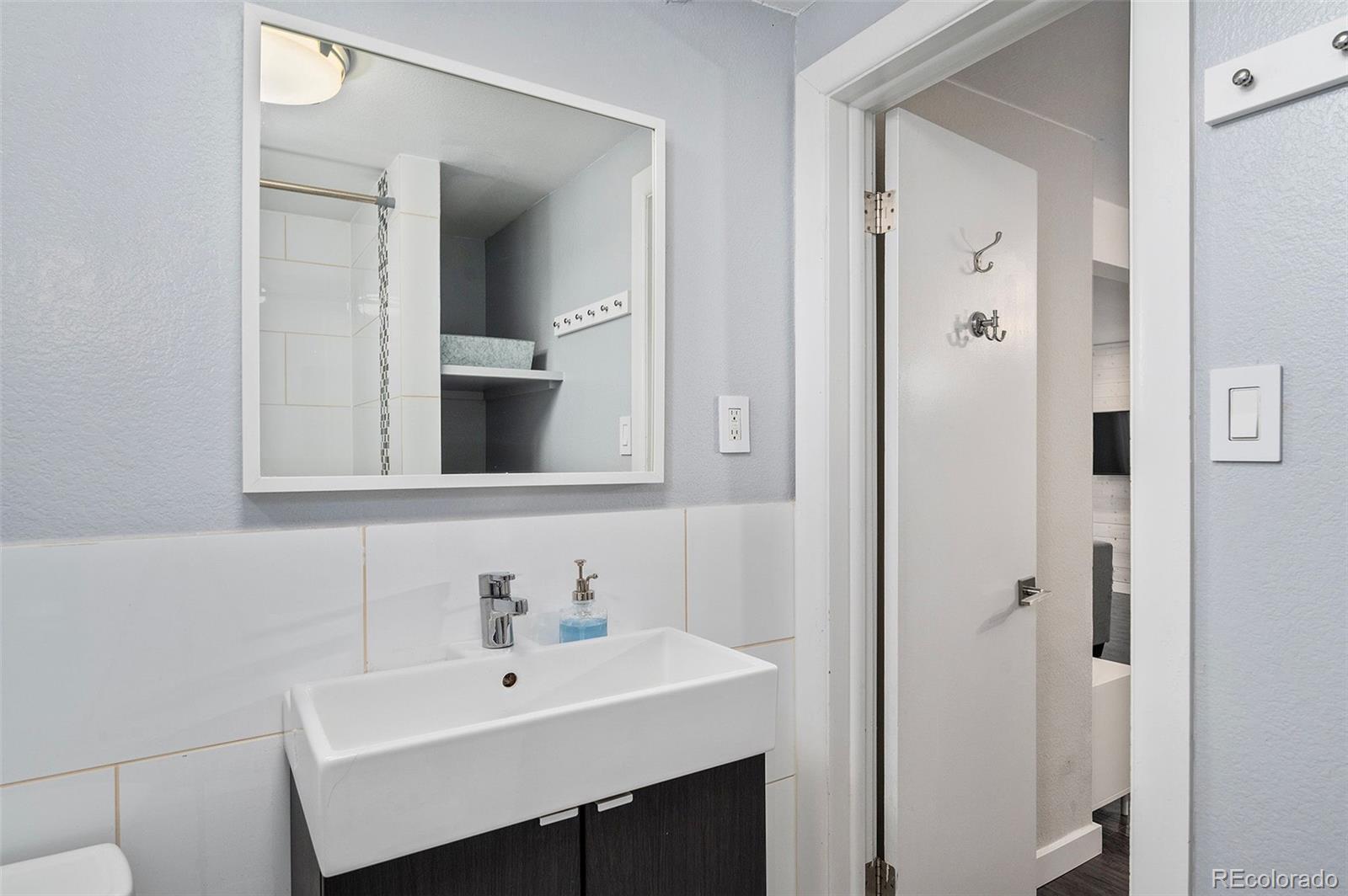 MLS Image #28 for 354 s niagara street,denver, Colorado