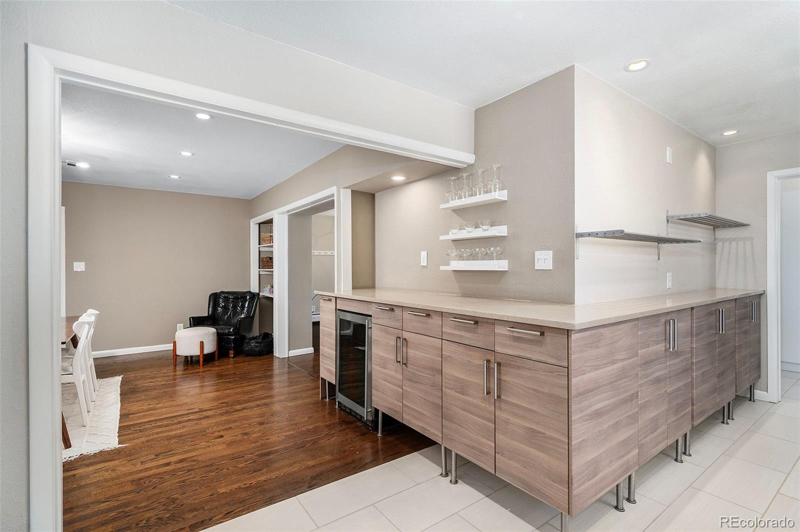 MLS Image #7 for 354 s niagara street,denver, Colorado
