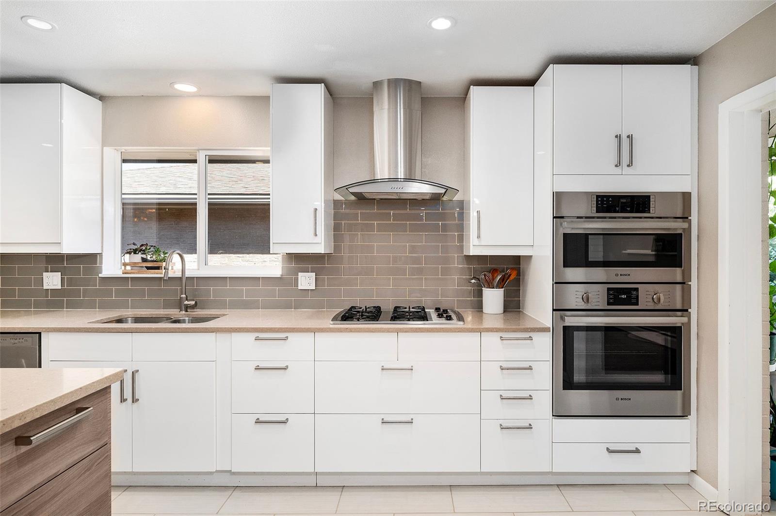 MLS Image #9 for 354 s niagara street,denver, Colorado