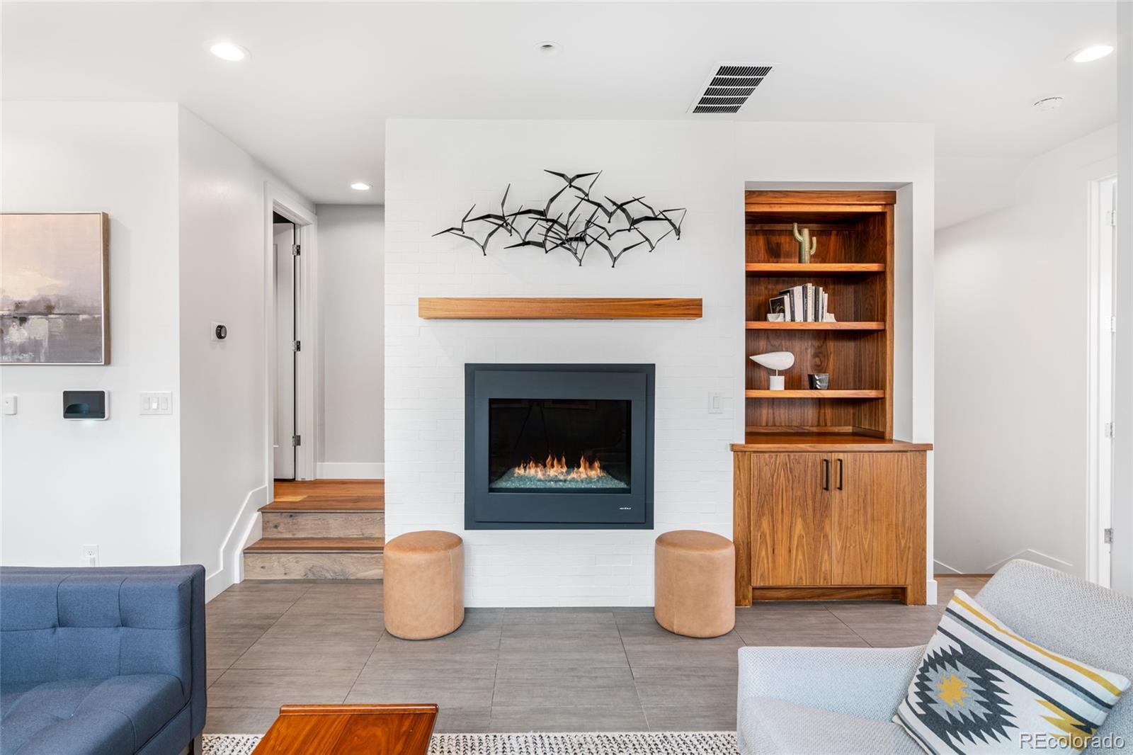 MLS Image #4 for 2107 s grant street,denver, Colorado