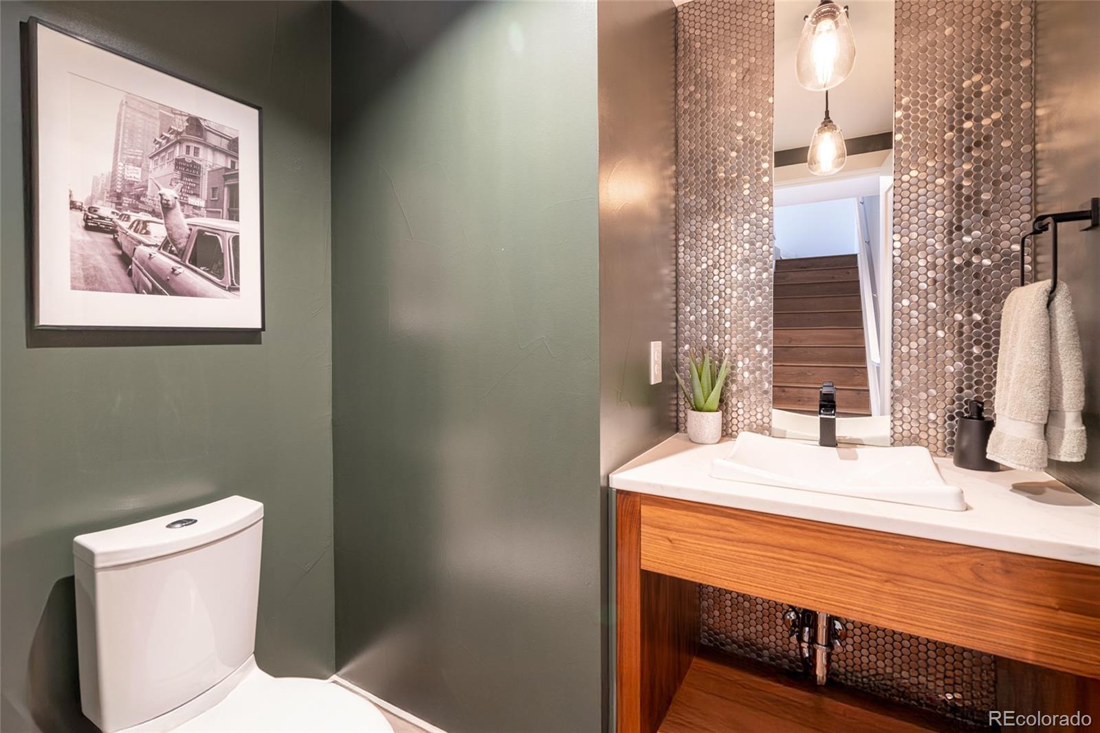 MLS Image #9 for 2107 s grant street,denver, Colorado