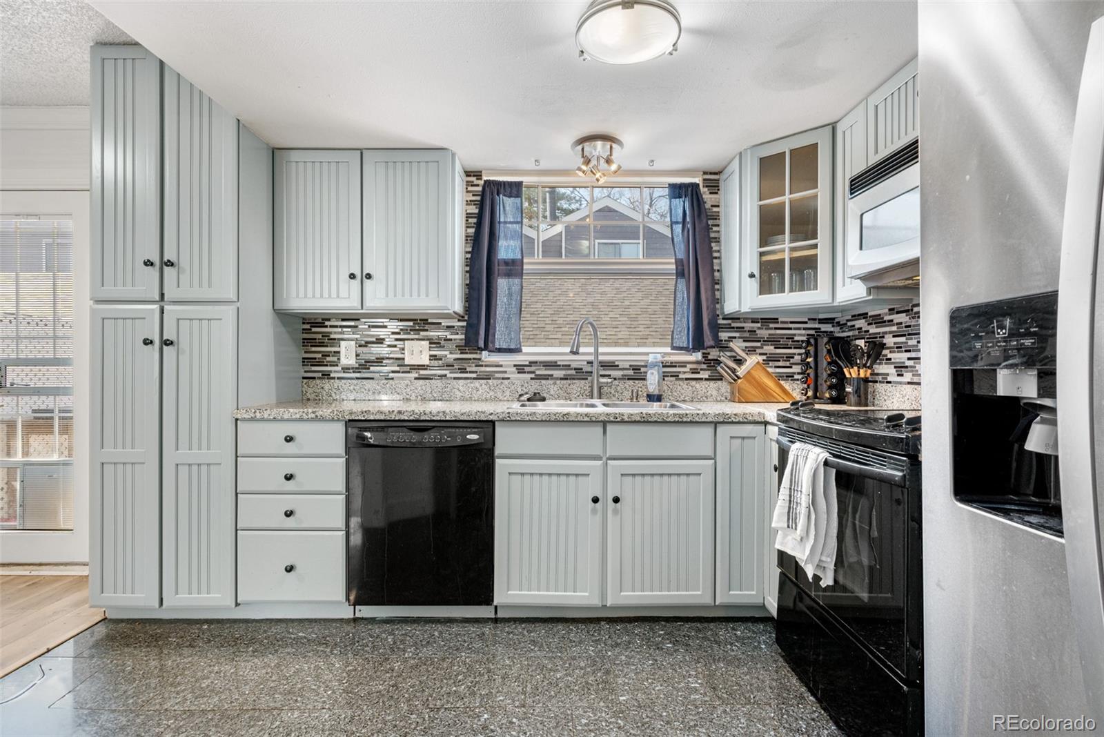 MLS Image #4 for 6690 w 84th way,arvada, Colorado