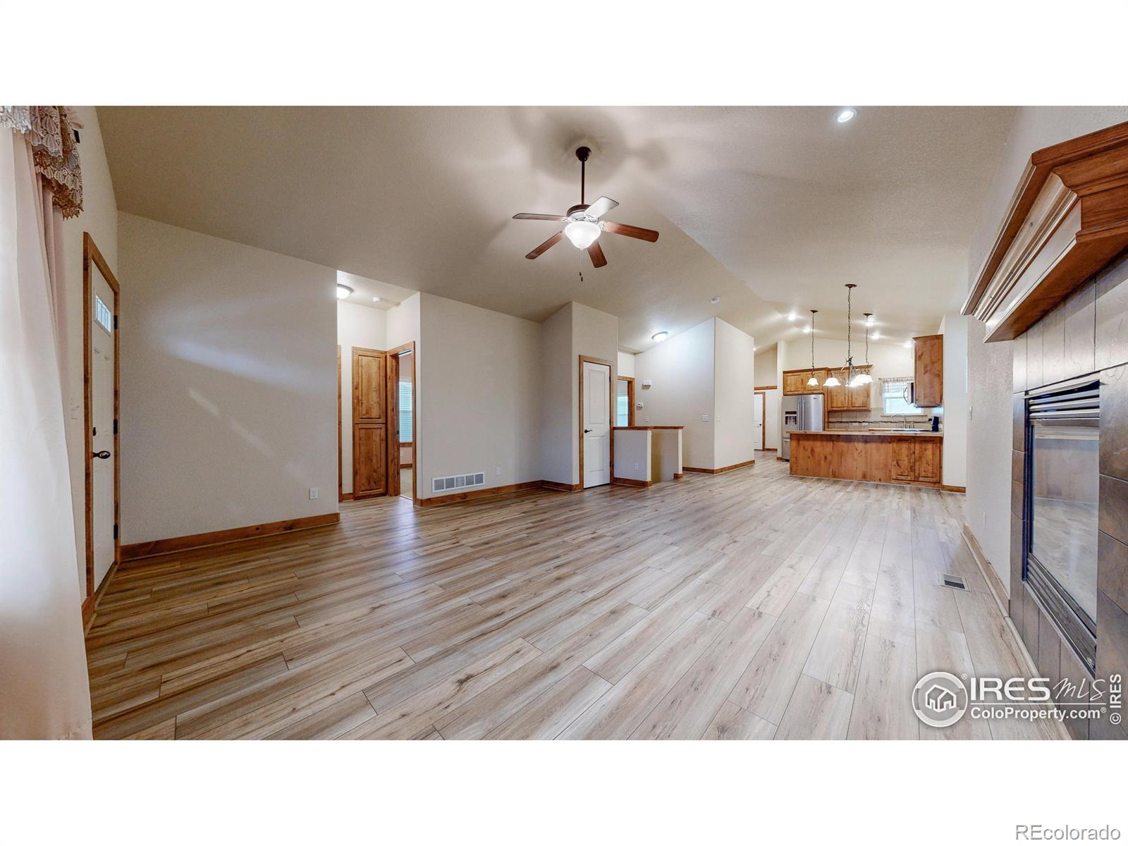 MLS Image #7 for 4675  dillon avenue,loveland, Colorado