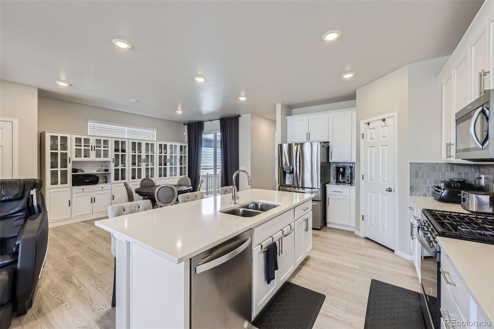 MLS Image #10 for 745 n tempe street,aurora, Colorado