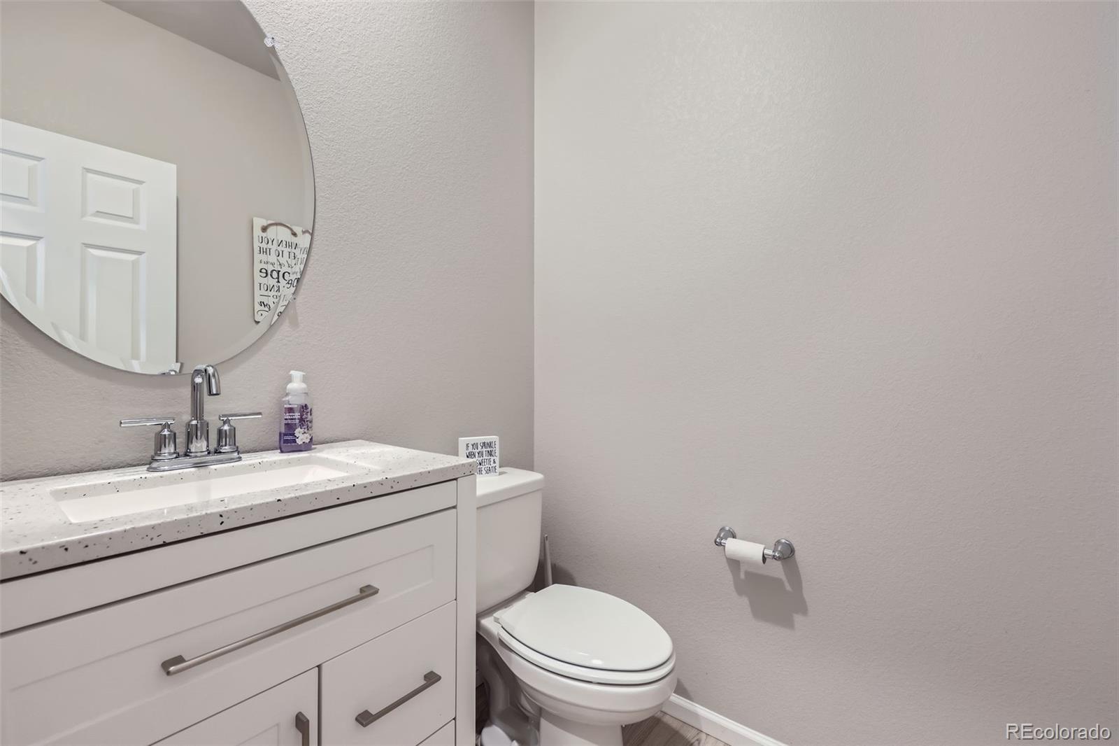 MLS Image #11 for 745 n tempe street,aurora, Colorado