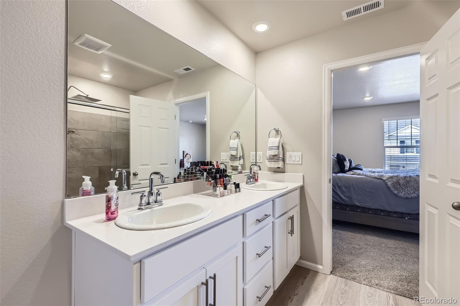MLS Image #16 for 745 n tempe street,aurora, Colorado