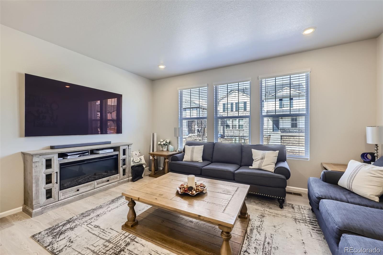 MLS Image #5 for 745 n tempe street,aurora, Colorado