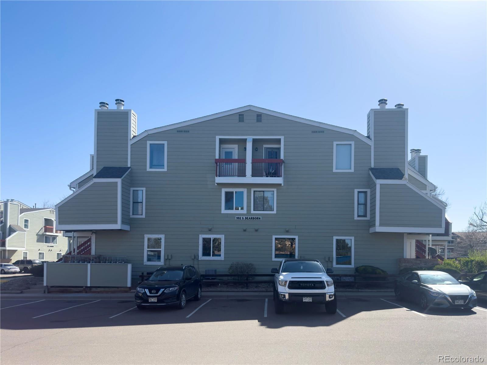 MLS Image #1 for 992 s dearborn way,aurora, Colorado
