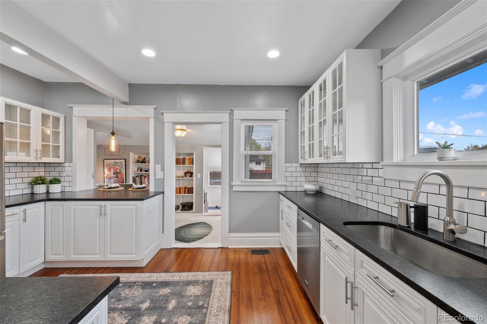 MLS Image #18 for 3057 s fox street,englewood, Colorado