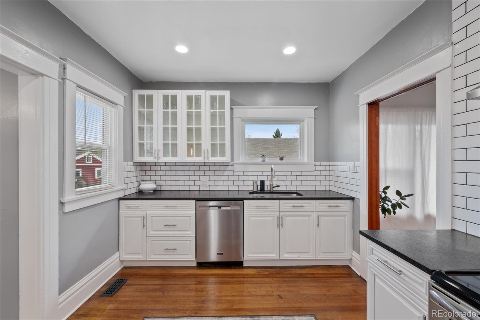 MLS Image #20 for 3057 s fox street,englewood, Colorado