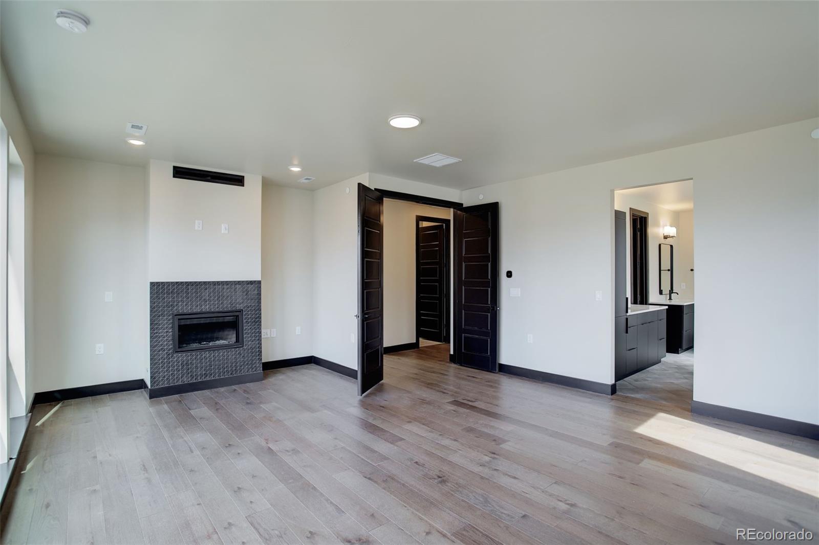 MLS Image #28 for 1778  peak loop,broomfield, Colorado