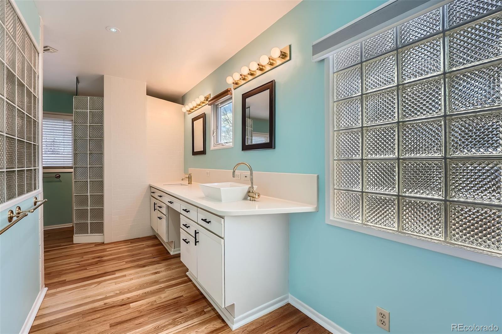 MLS Image #15 for 8095 e lehigh avenue,denver, Colorado
