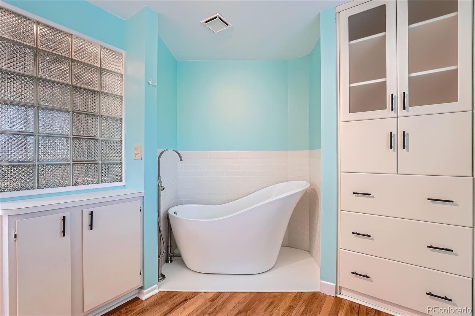 MLS Image #17 for 8095 e lehigh avenue,denver, Colorado