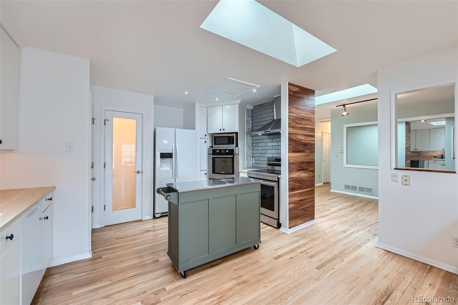MLS Image #8 for 8095 e lehigh avenue,denver, Colorado