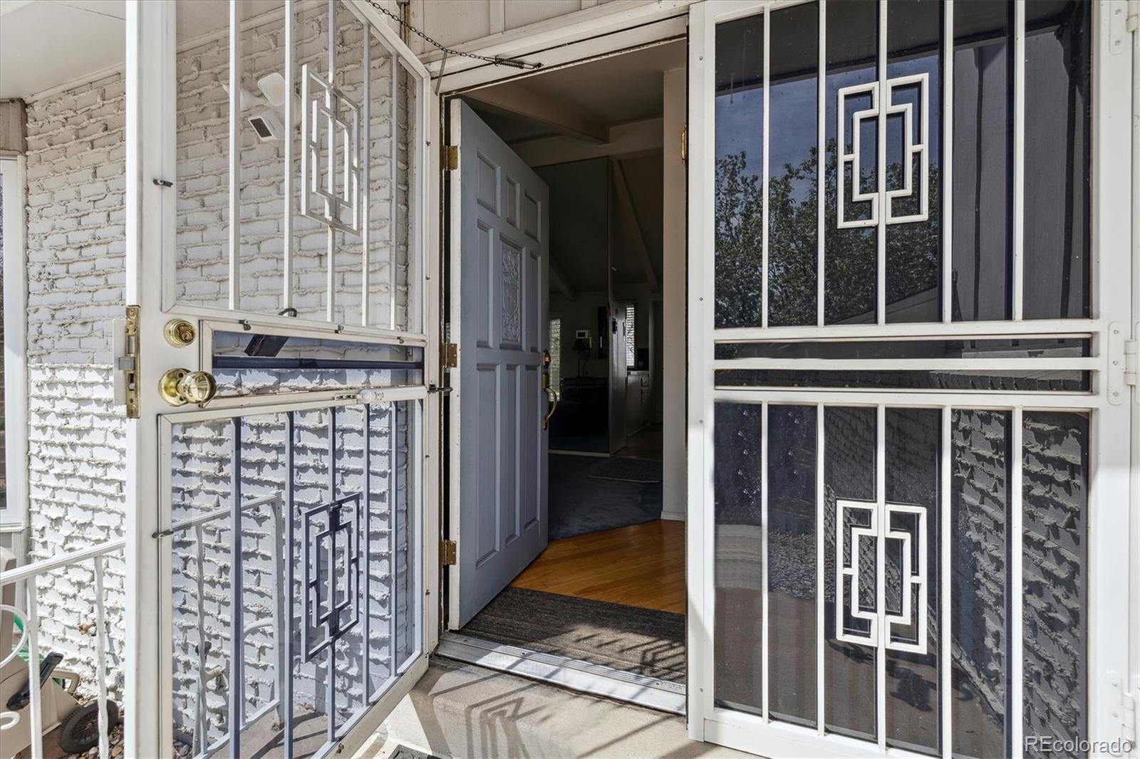 MLS Image #3 for 12391 e cedar circle,aurora, Colorado