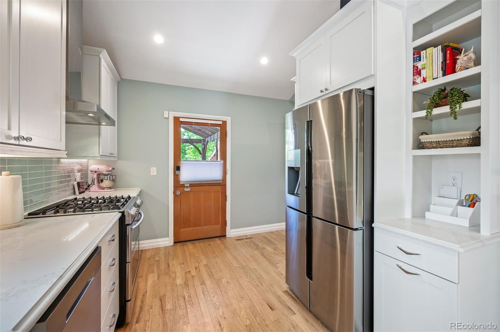 MLS Image #12 for 2300  jasmine street,denver, Colorado