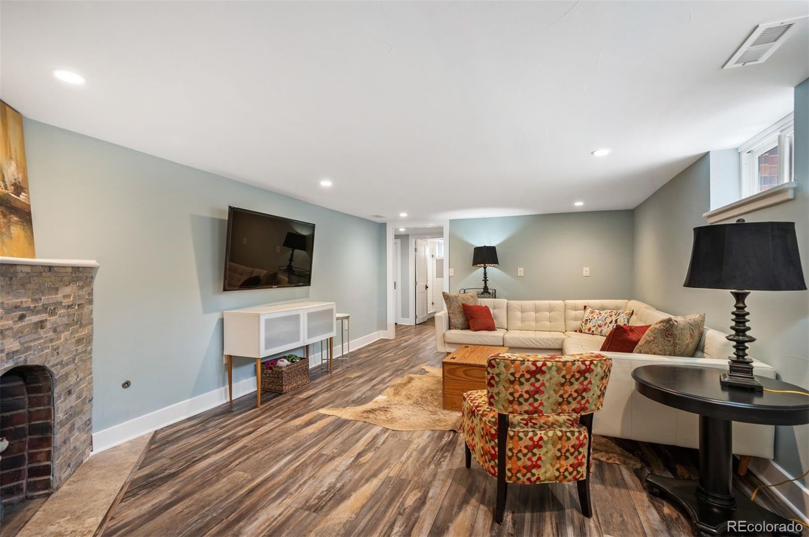 MLS Image #22 for 2300  jasmine street,denver, Colorado