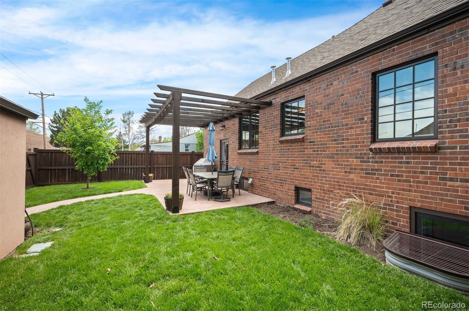 MLS Image #34 for 2300  jasmine street,denver, Colorado